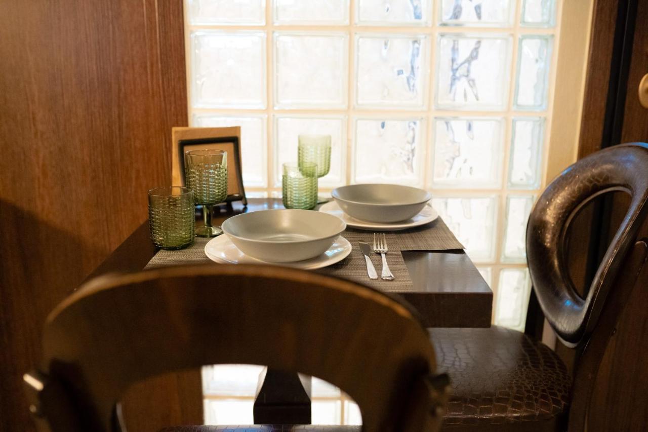 Margarita'S Suites Athens Ngoại thất bức ảnh