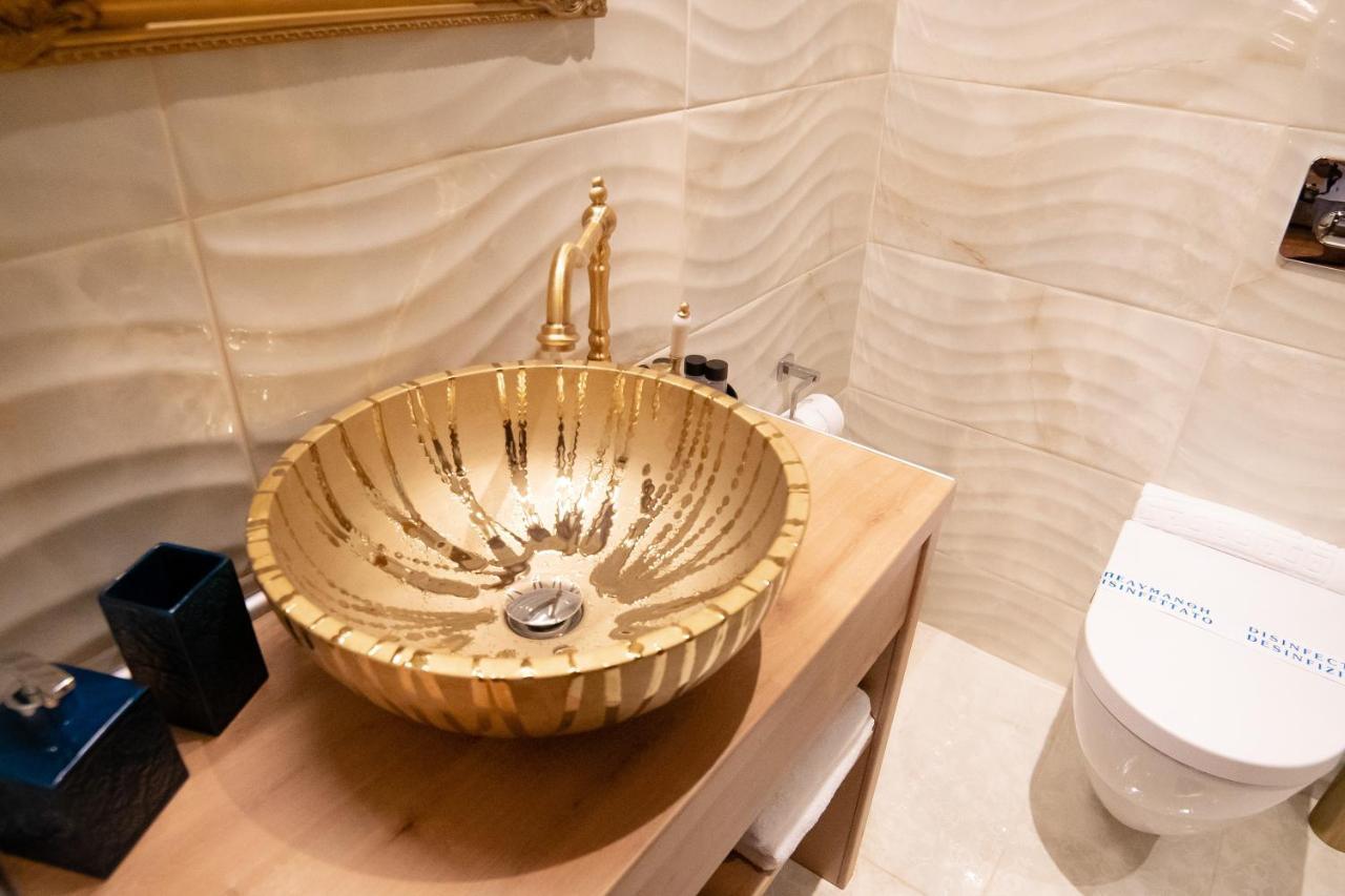 Margarita'S Suites Athens Ngoại thất bức ảnh