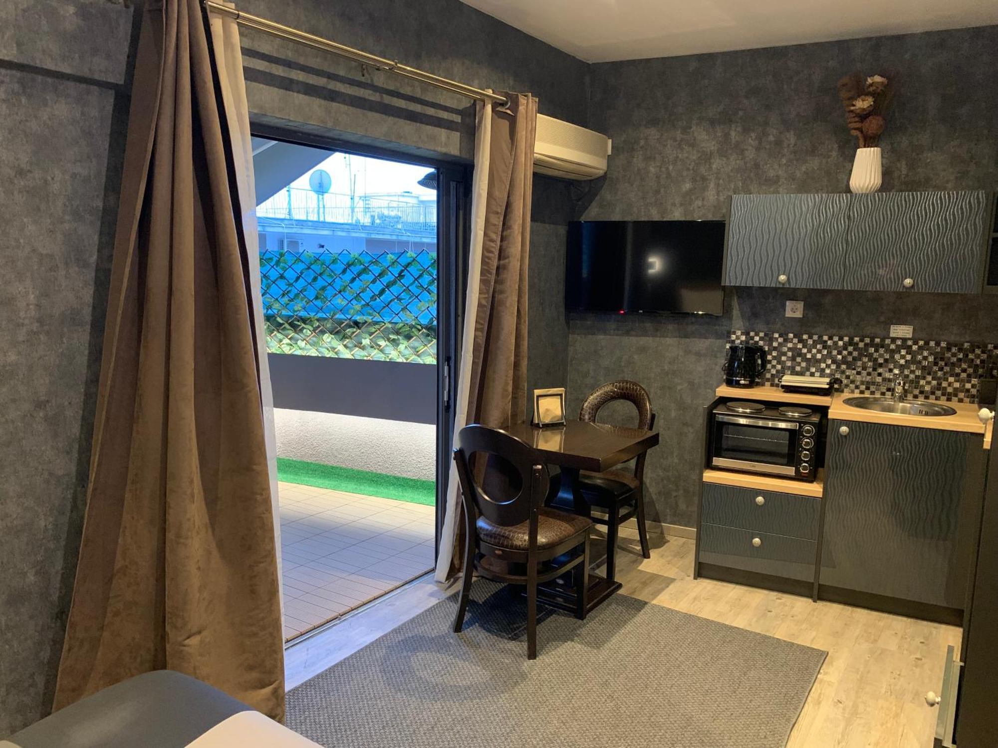 Margarita'S Suites Athens Ngoại thất bức ảnh