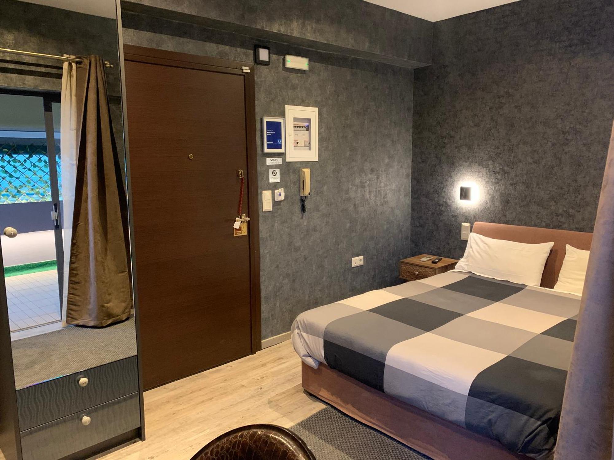 Margarita'S Suites Athens Ngoại thất bức ảnh