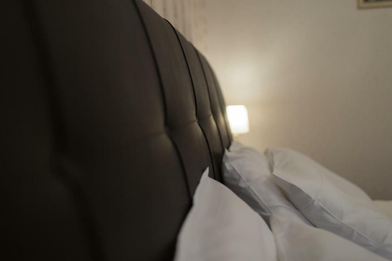 Margarita'S Suites Athens Ngoại thất bức ảnh