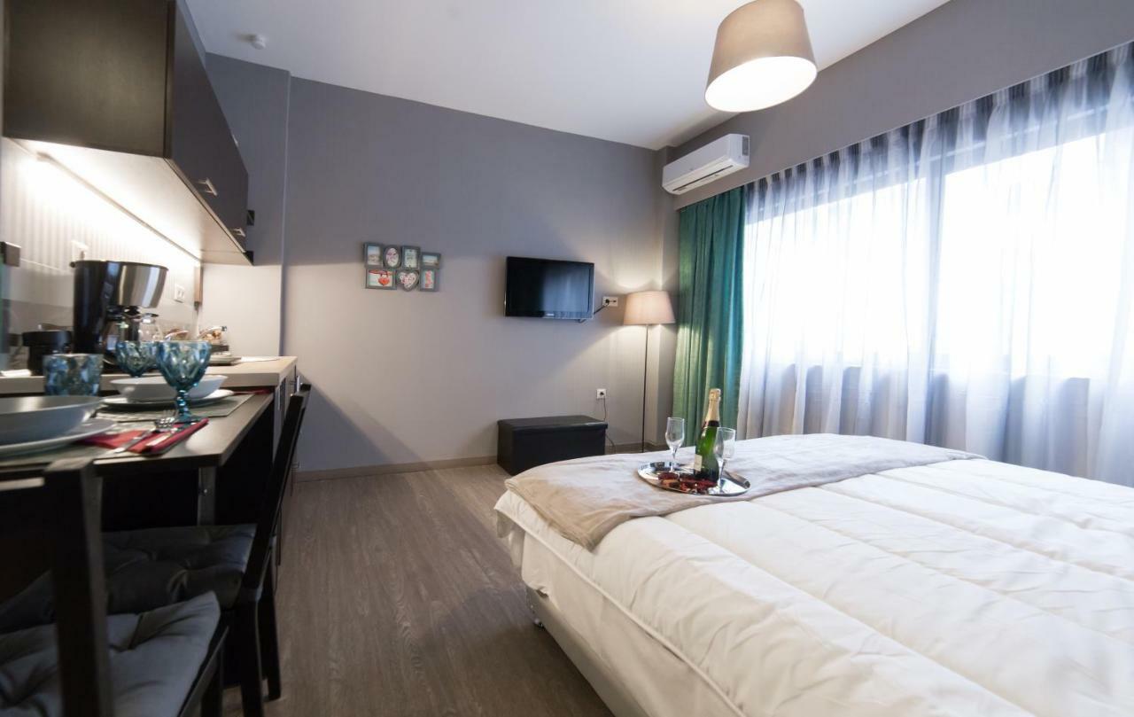 Margarita'S Suites Athens Ngoại thất bức ảnh
